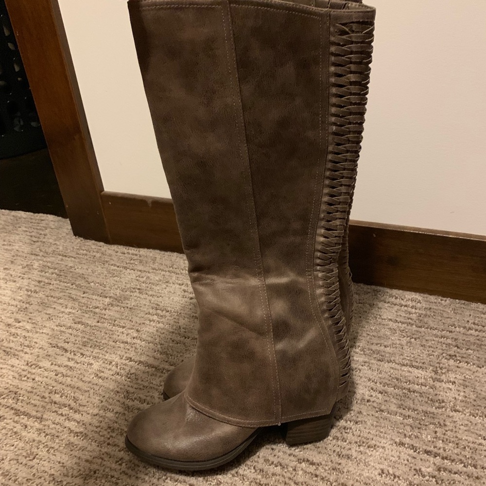 Fergalicious tall boots size 6.5